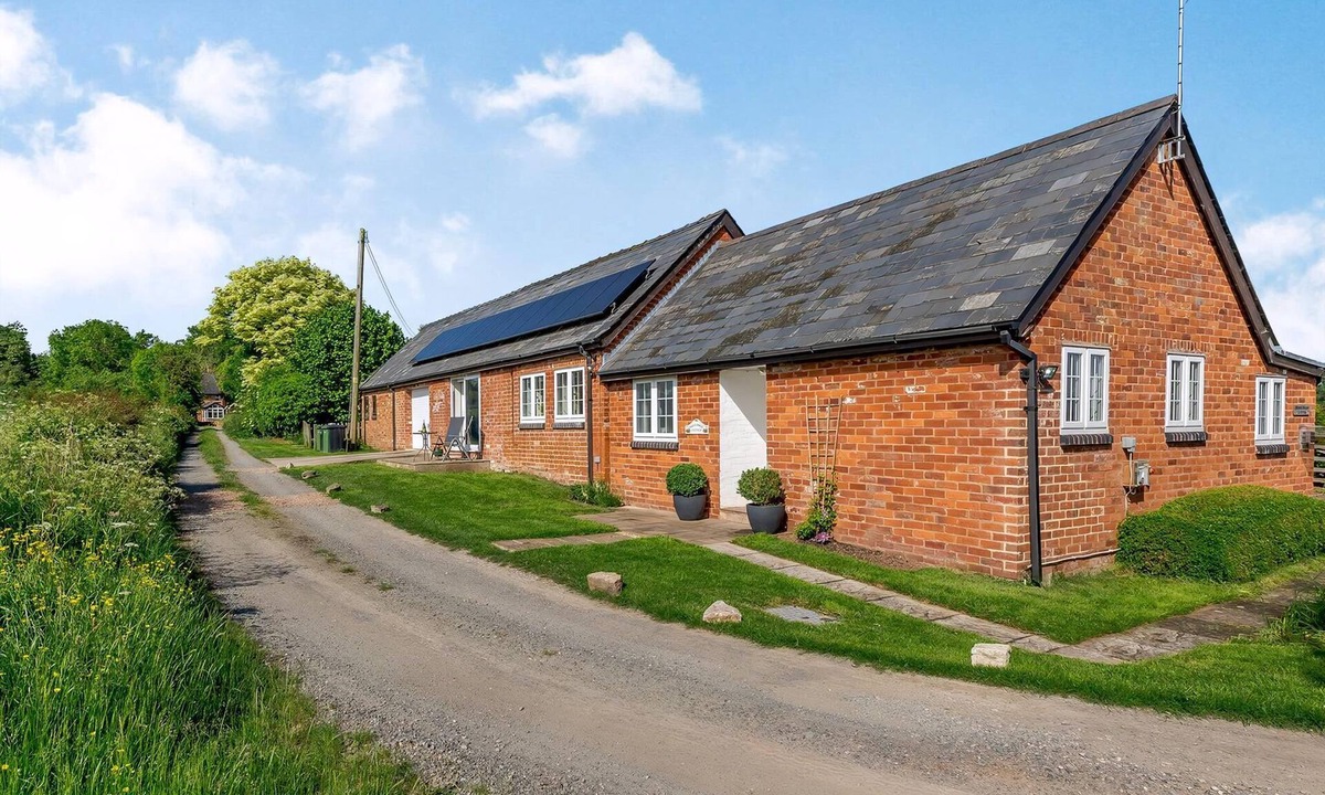 Little Cowarne Cottage | 1 bedroom accommodation in Ocle Pychard