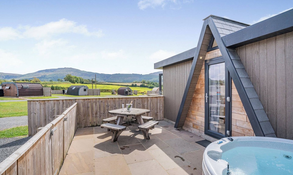 Carlton-in-Cleveland Ski Chalet | 1 bedroom accommodation in Great Busby