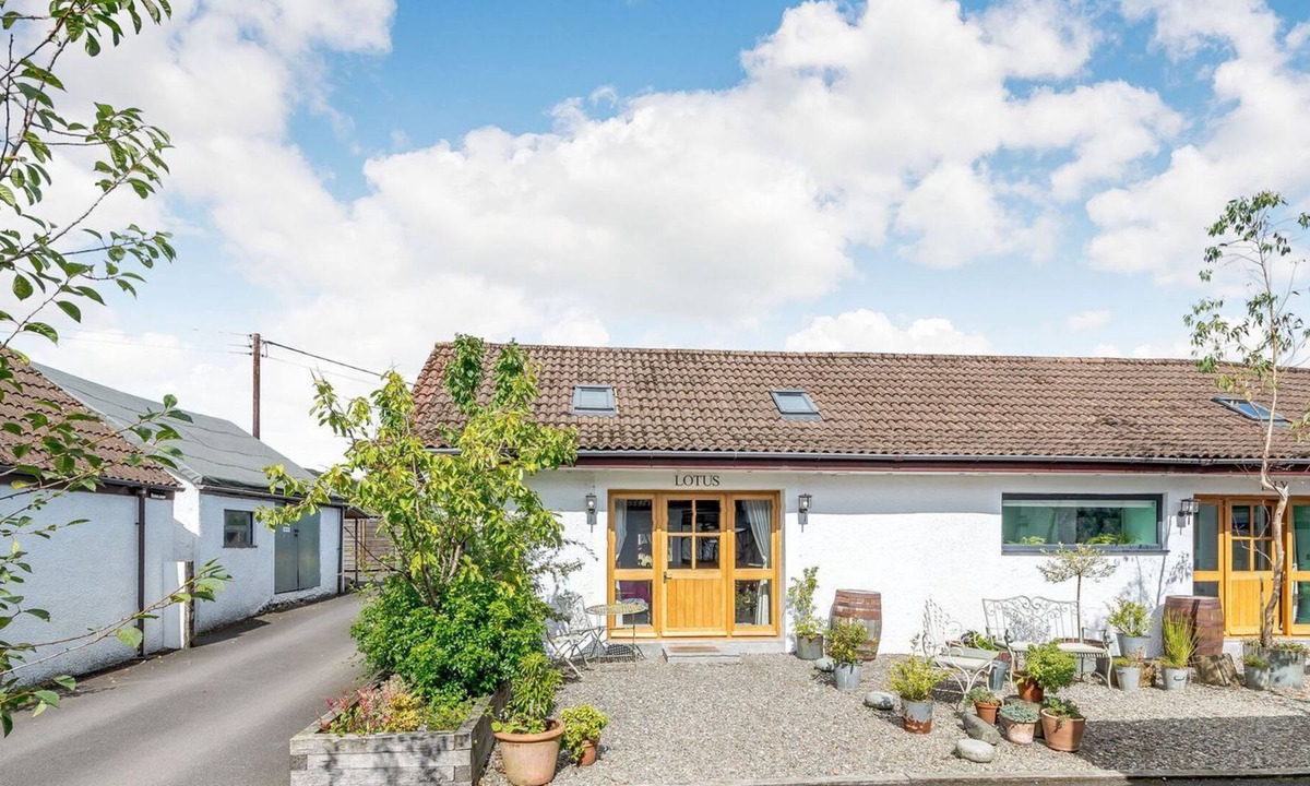 Kilcreggan Cottage | 1 bedroom accommodation in Helensburgh