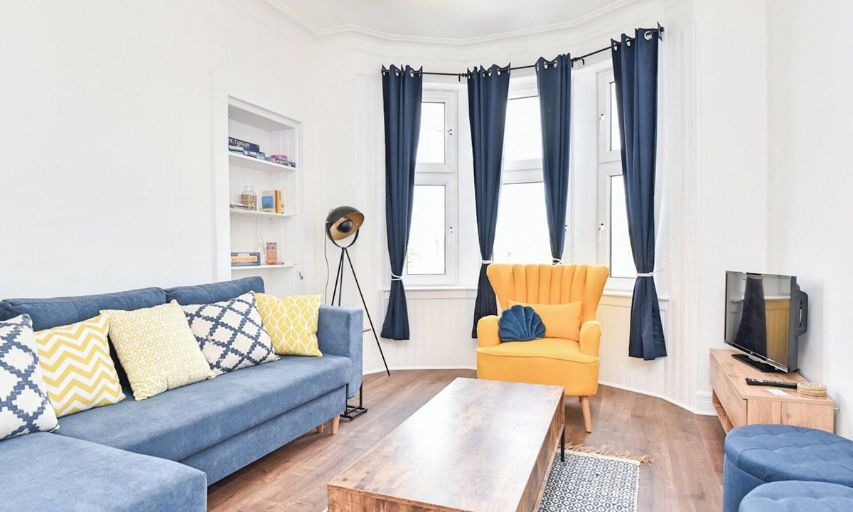 Helensburgh Cottage | 1 bedroom accommodation in Helensburgh