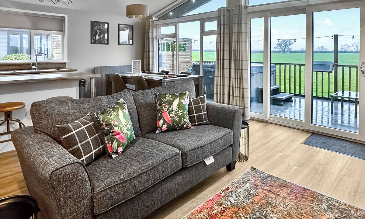Raywell Ski Chalet | 1 bedroom accommodation in Raywell, Beverley