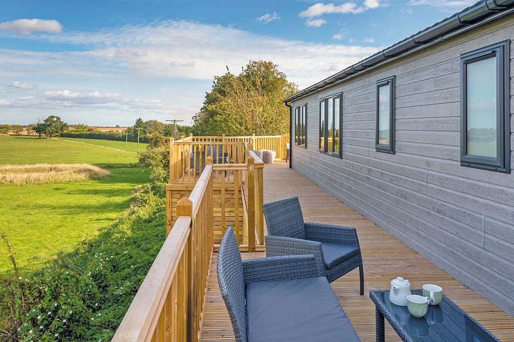 Raywell Ski Chalet | 1 bedroom accommodation in Raywell, Beverley