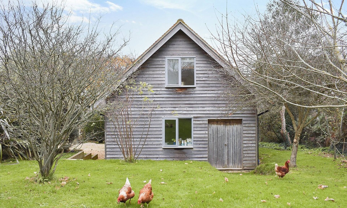 Freshwater Bay Cottage | 1 bedroom accommodation in Freshwater