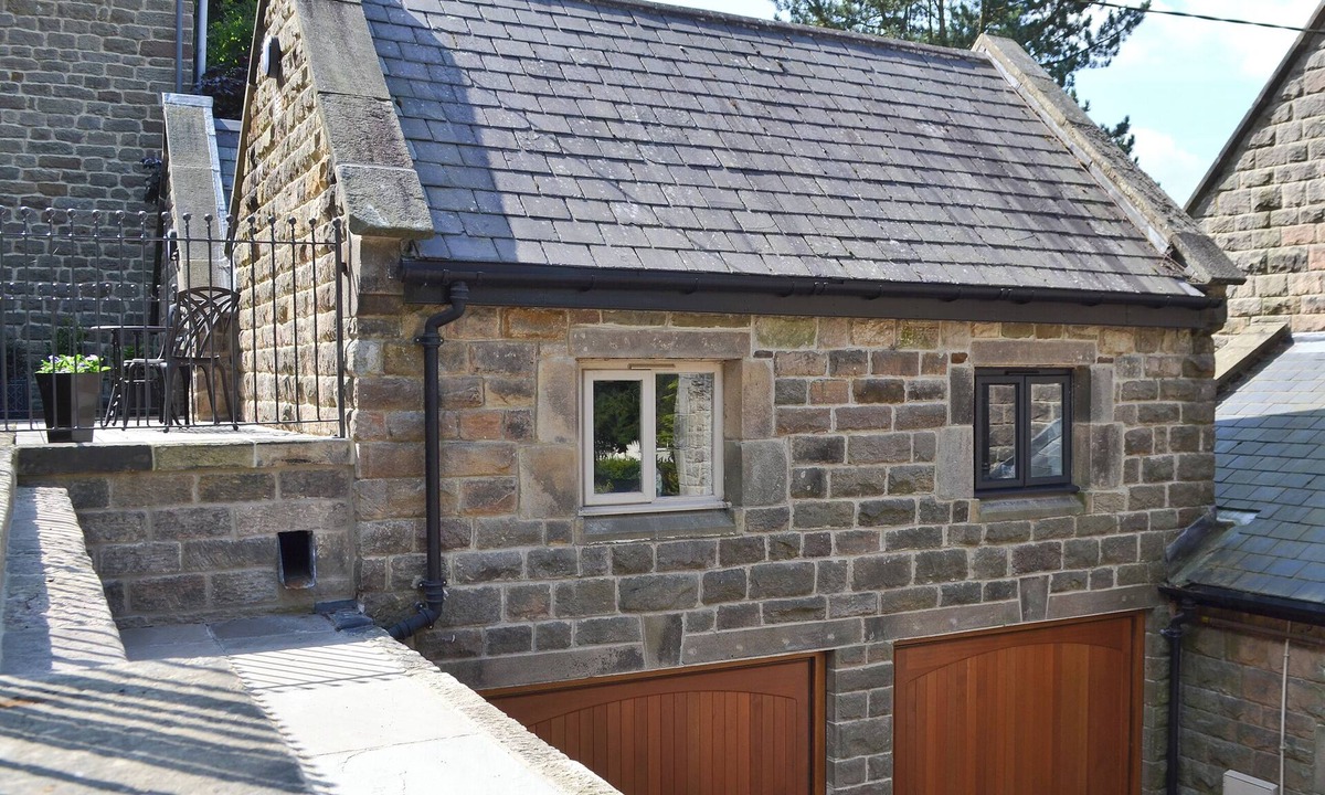 Calver Cottage | 1 bedroom accommodation in Curbar, near Bakewell