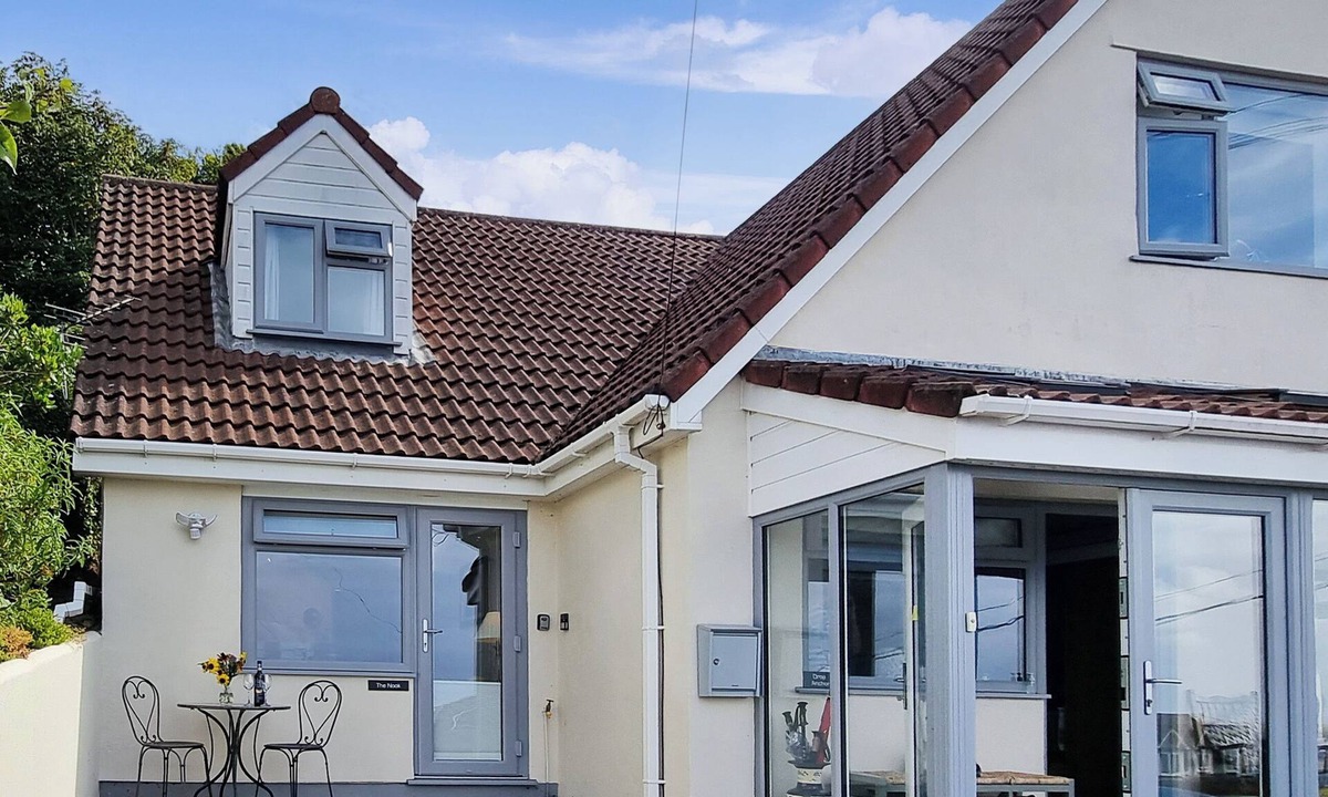 Portishead Cottage | 1 bedroom accommodation in Portishead