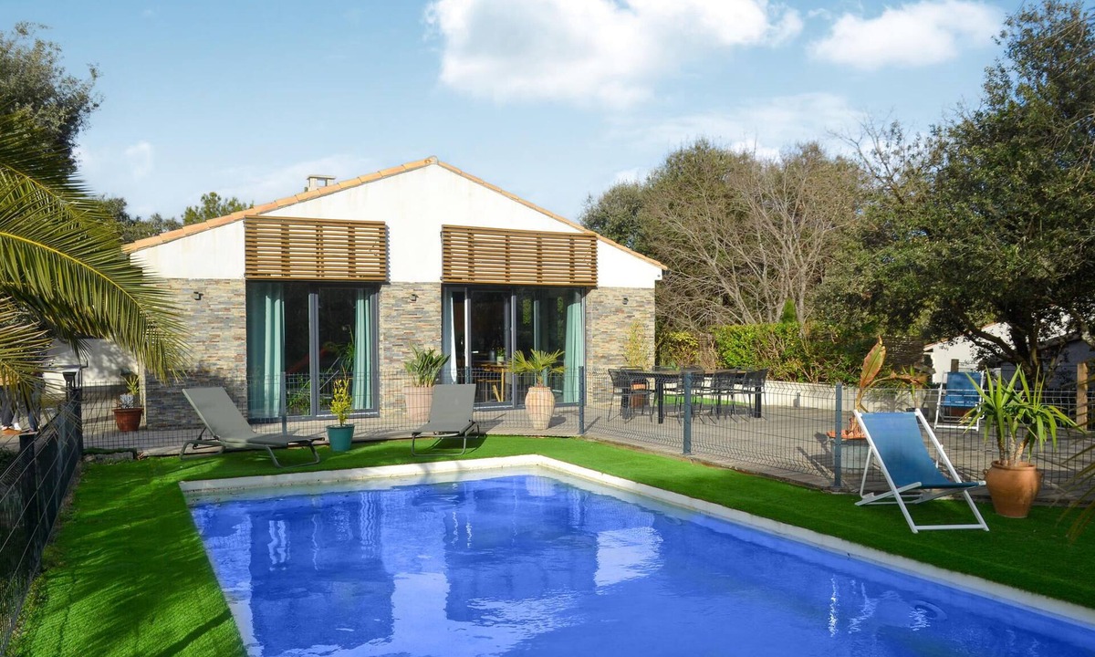 Sussargues Apartment | 1 bedroom accommodation in Sussargues