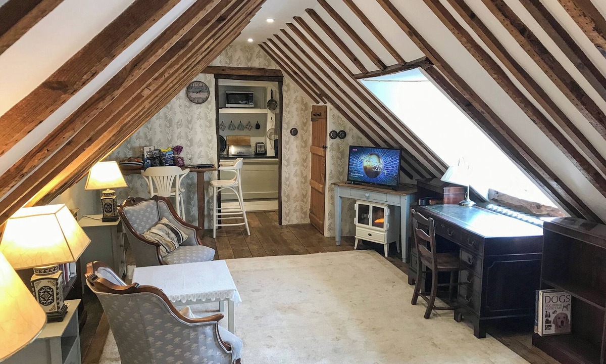 Haslemere Cottage | 1 bedroom accommodation in Fernhurst