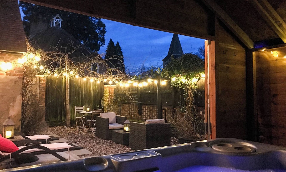 Haslemere Cottage | 1 bedroom accommodation in Fernhurst