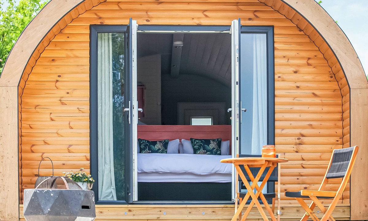 Christchurch Cottage | 1 bedroom accommodation in Knowstone