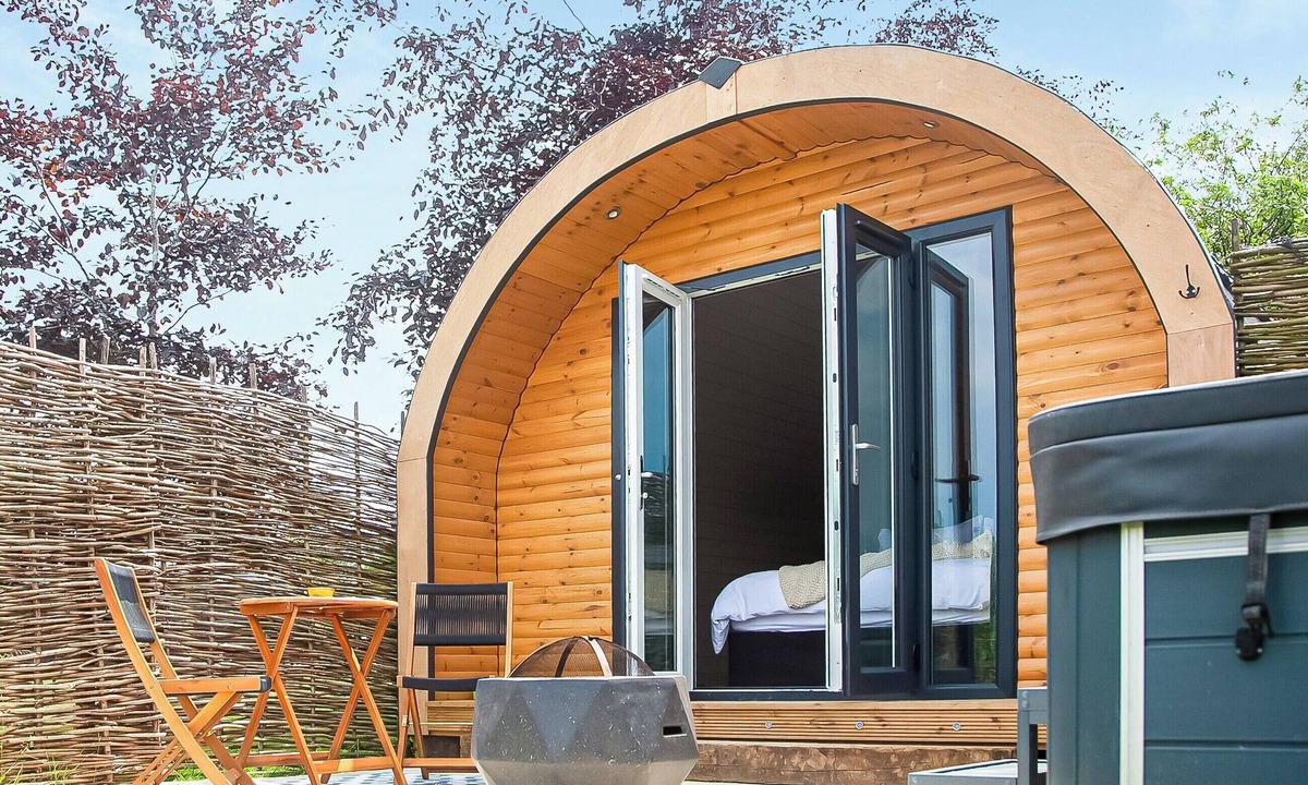 Christchurch Cottage | 1 bedroom accommodation in Knowstone