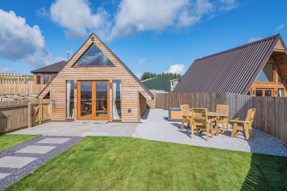 Sowerby Bridge Ski Chalet | 1 bedroom accommodation in Ripponden