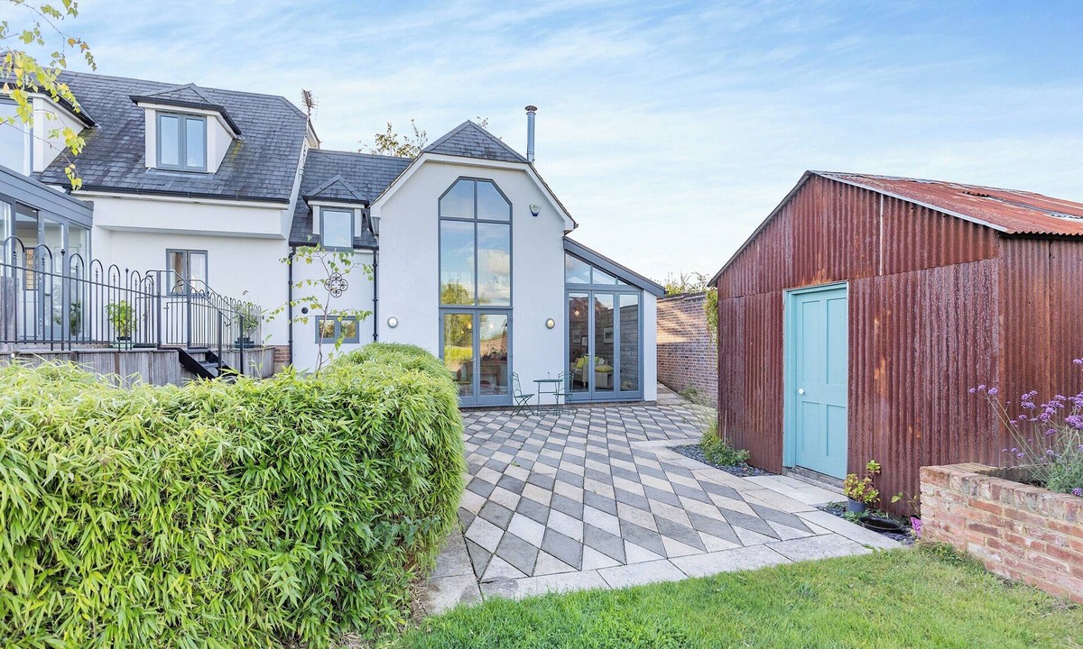 St Michaels Cottage | 1 bedroom accommodation in Tenterden