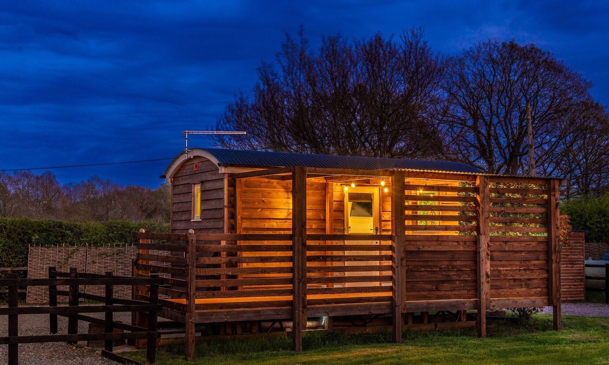 Wichenford Cottage | 1 bedroom accommodation in Ockeridge, Worcester