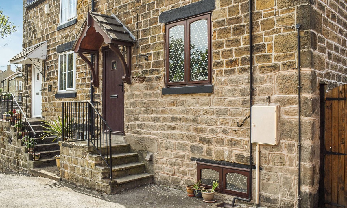 Ardsley Cottage | 1 bedroom accommodation in Barnsley
