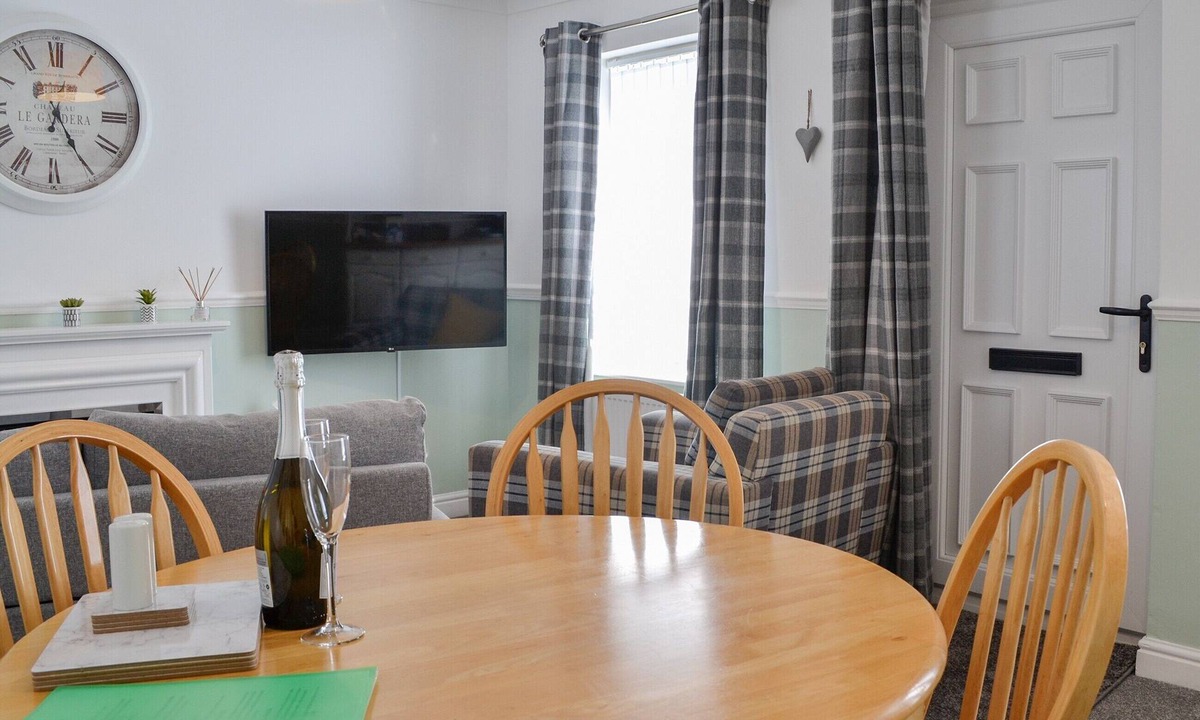Wing Cottage | 1 bedroom accommodation in Brampton
