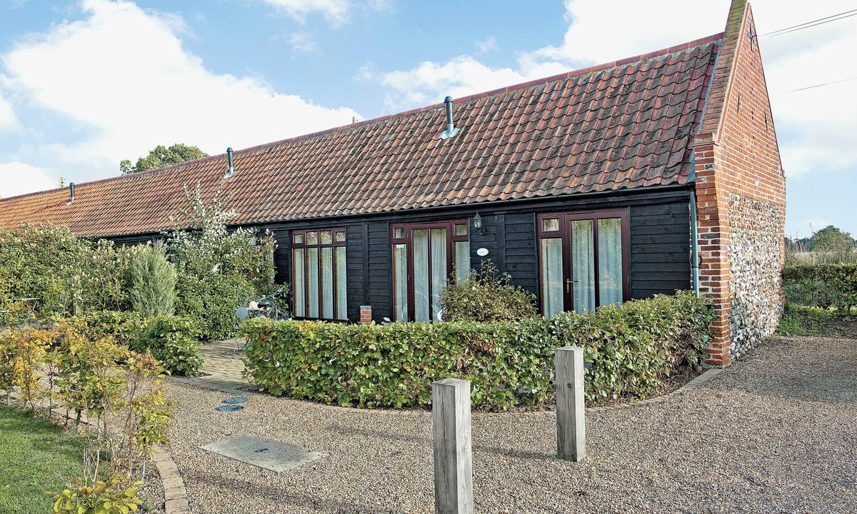 Potter Heigham House | 1 bedroom accommodation in Catfield