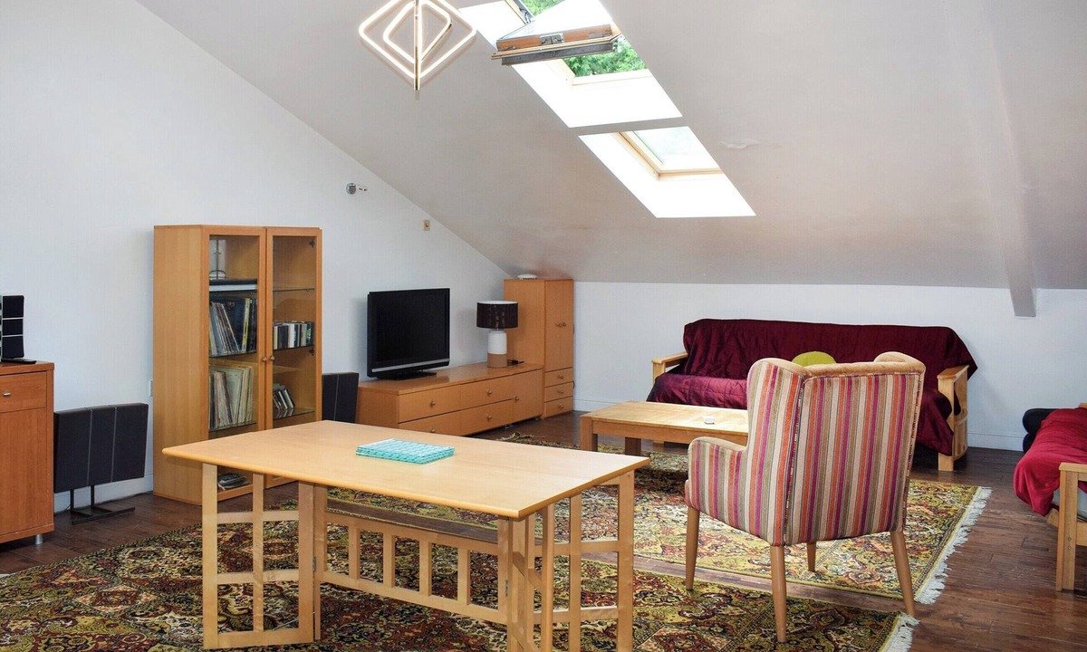 Clayton Cottage | 1 bedroom accommodation in Hassocks