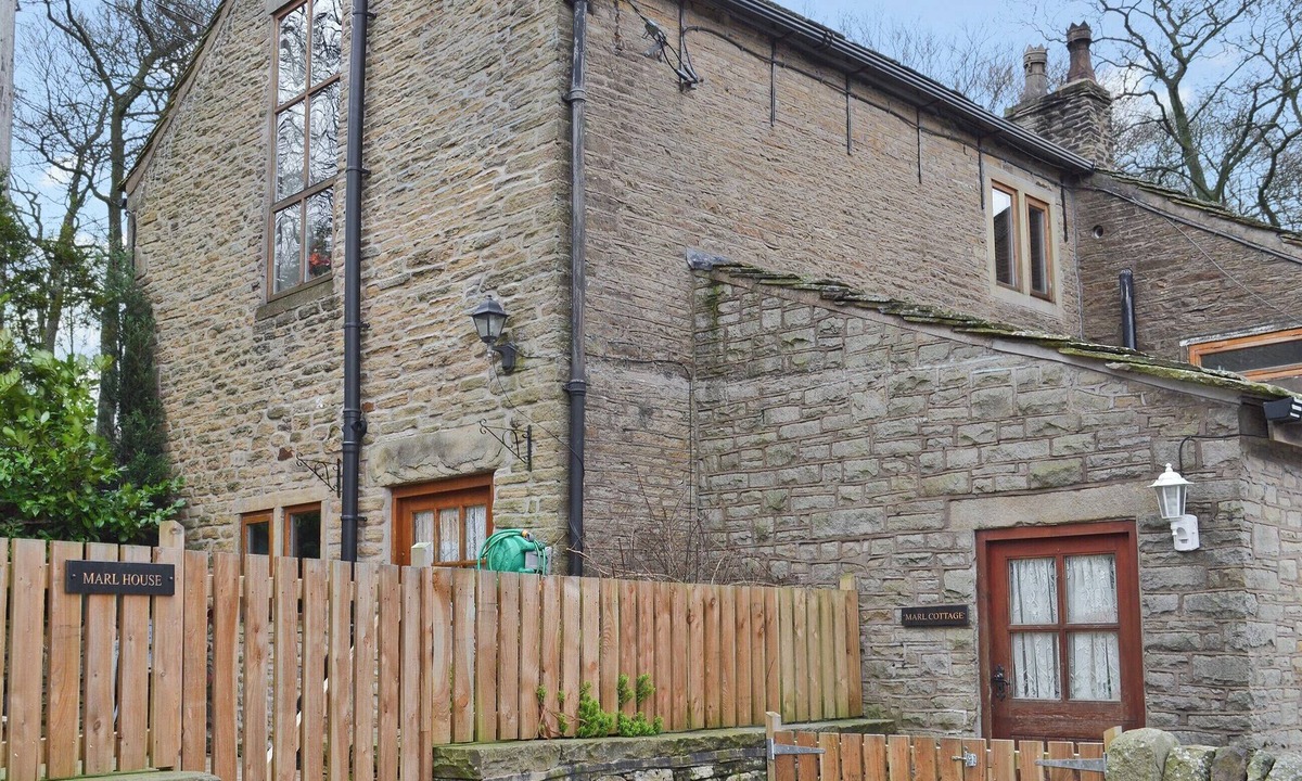 Little Hayfield Cottage | 1 bedroom accommodation in High Peak