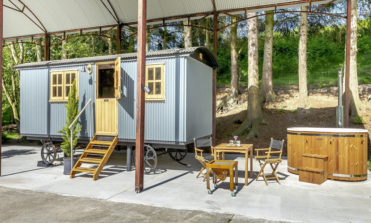 Oldstead Cabin | 1 bedroom accommodation in Oldstead