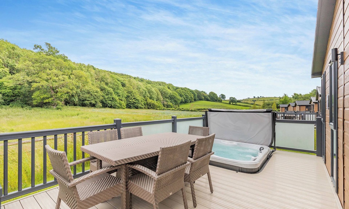 Caerwys Ski Chalet | 1 bedroom accommodation in Caerwys