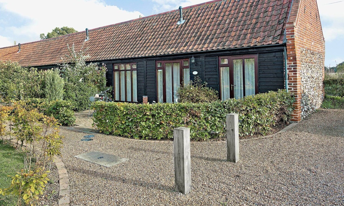 Potter Heigham House | 1 bedroom accommodation in Catfield