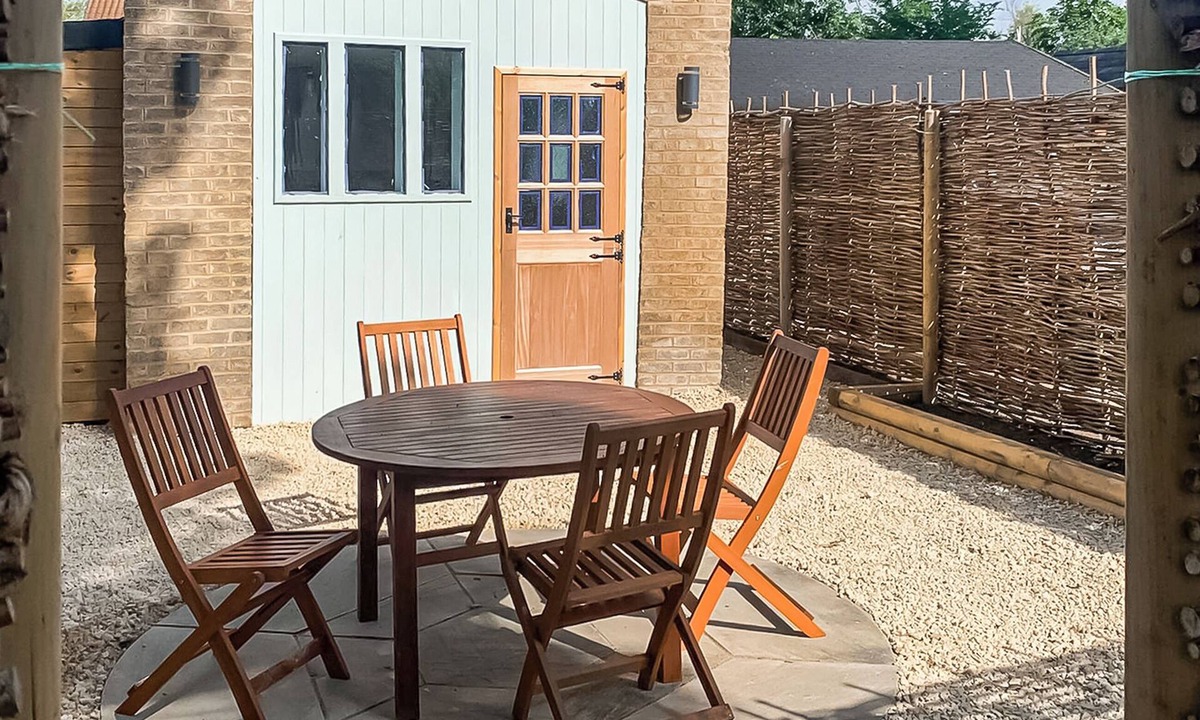 Guyhirn Cottage | 1 bedroom accommodation in Guyhirn