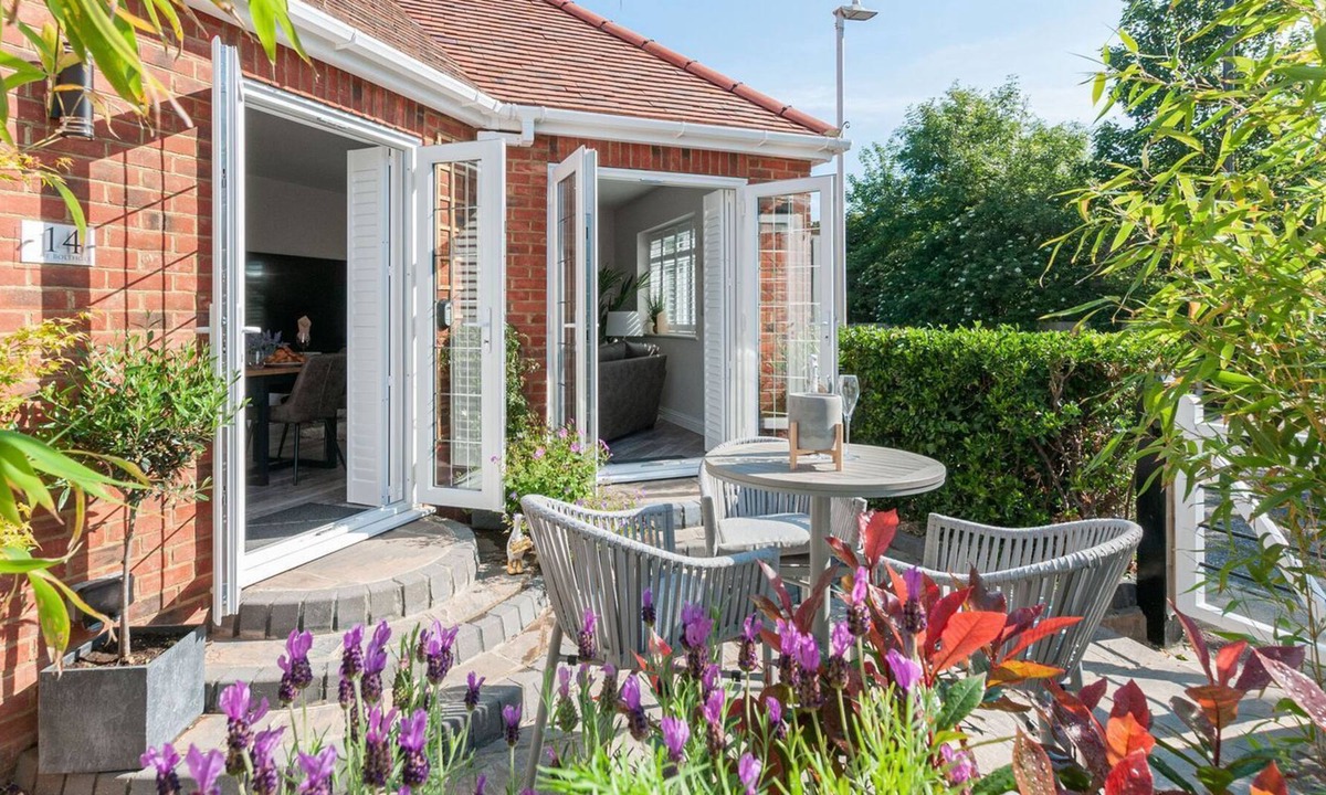 Westbrook Cottage | 1 bedroom accommodation in Margate