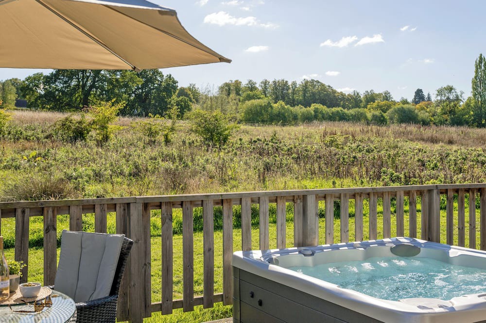 Newbury Ski Chalet | 1 bedroom accommodation in Newbury