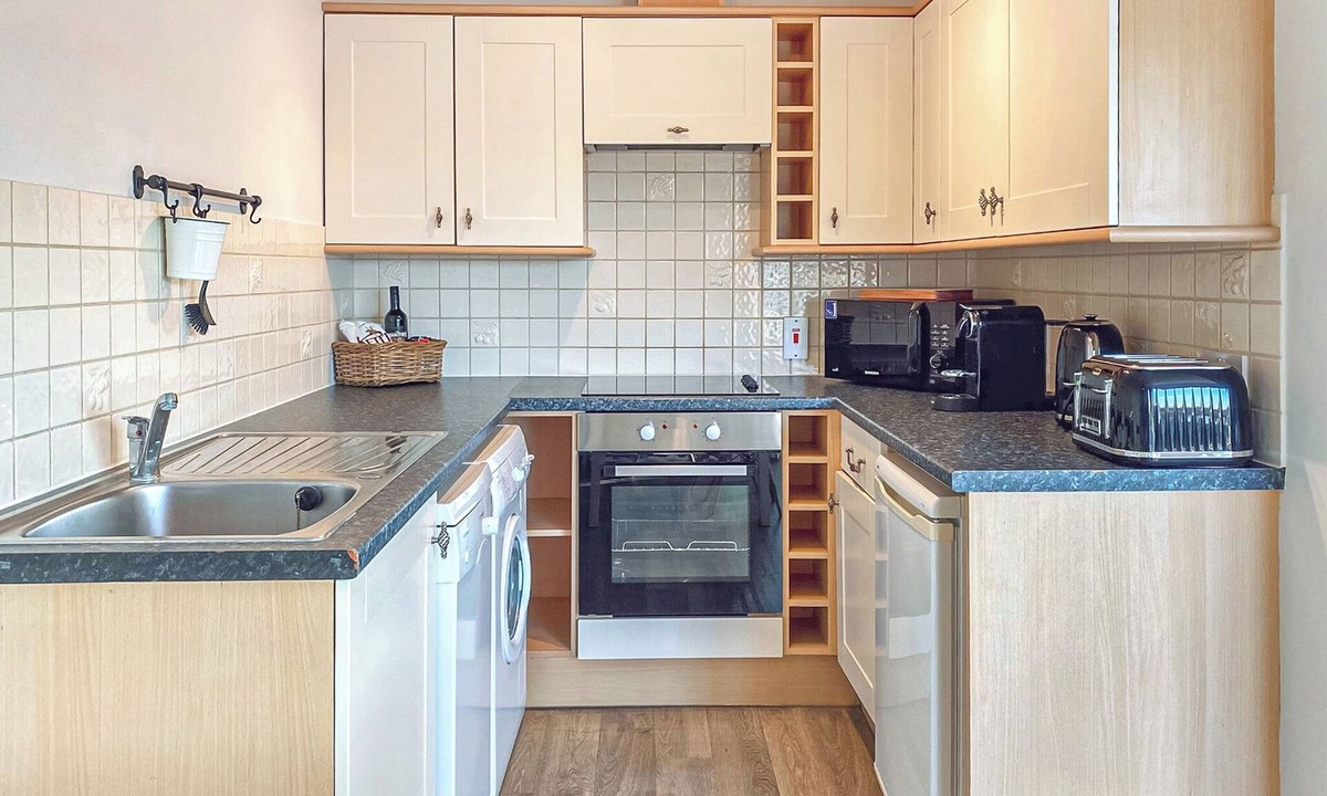 Brundall Cottage | 1 bedroom accommodation in Brundall, Norwich