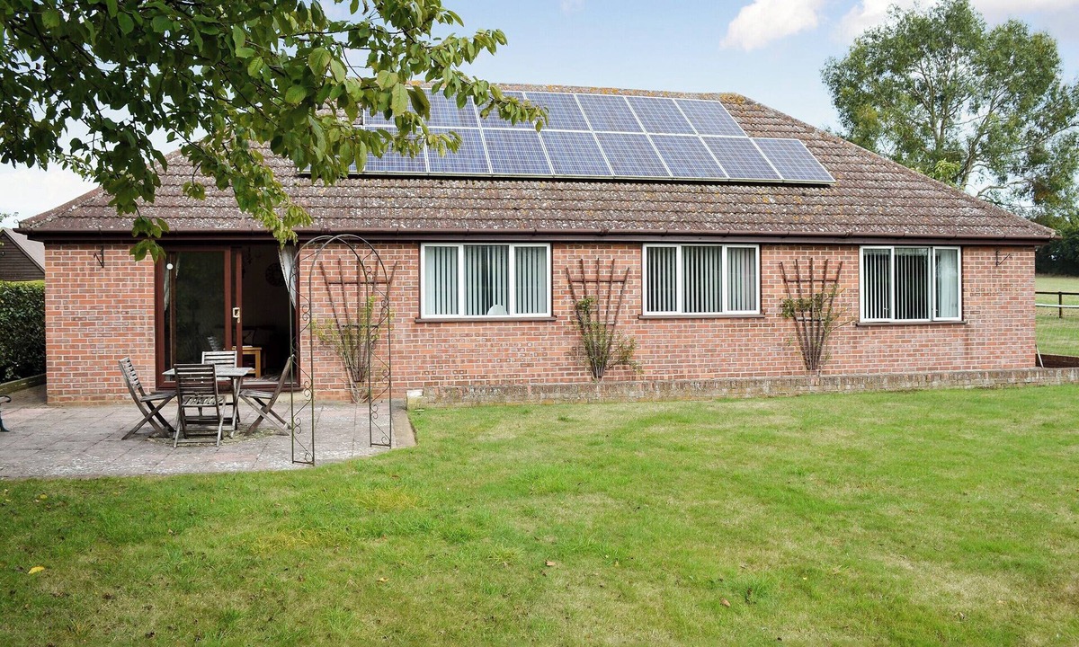 Sudbury Cottage | 1 bedroom accommodation in Polstead