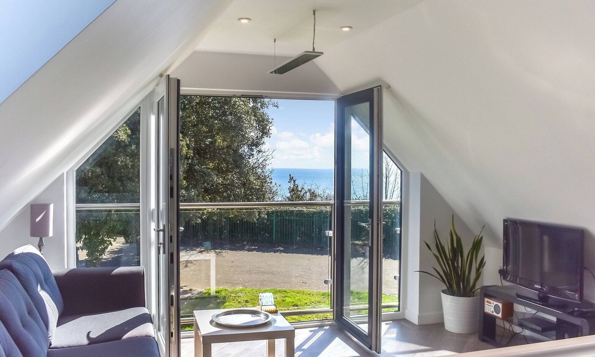 Lake Cottage | 1 bedroom accommodation in Sandown