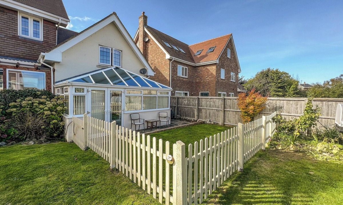 Shanklin Cottage | 1 bedroom accommodation in Shanklin