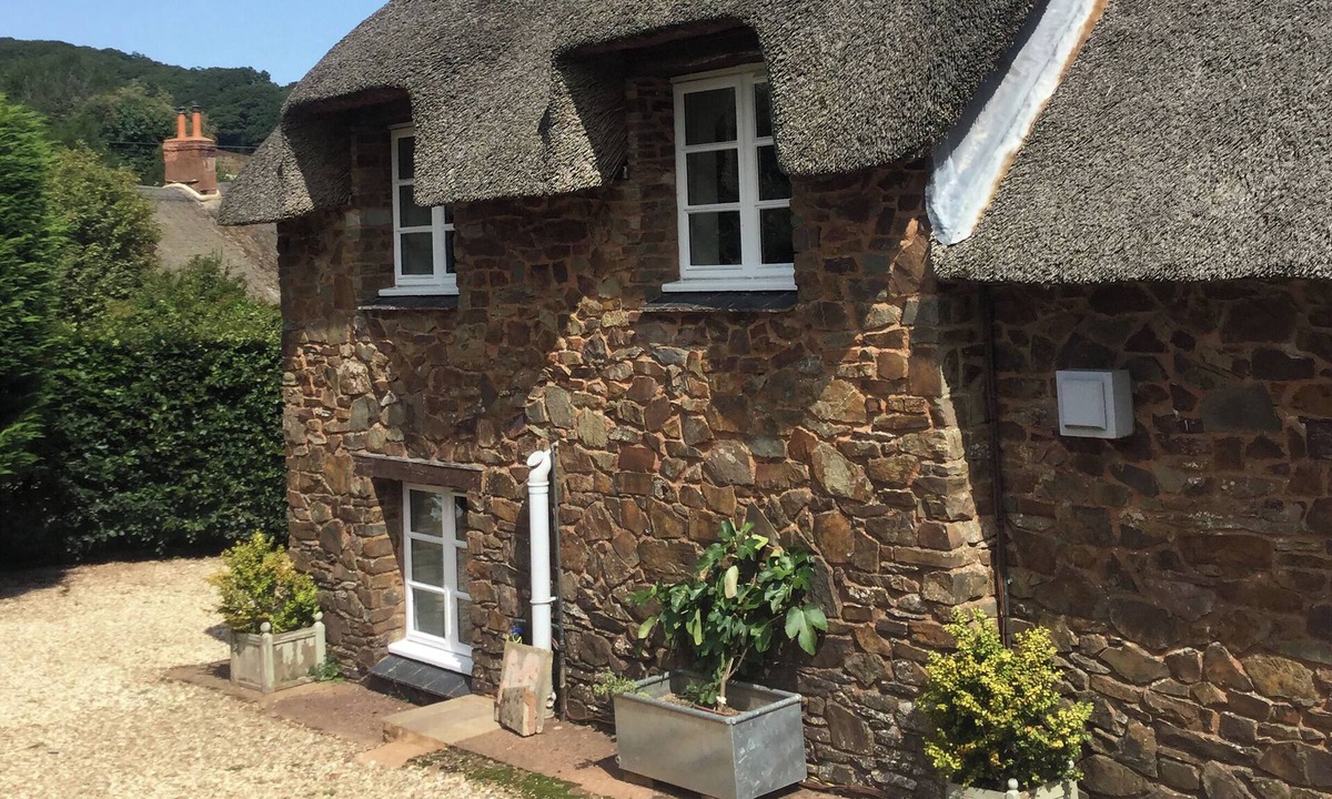 Old Cleeve Cottage | 1 bedroom accommodation in Stickle Path, near Watchet