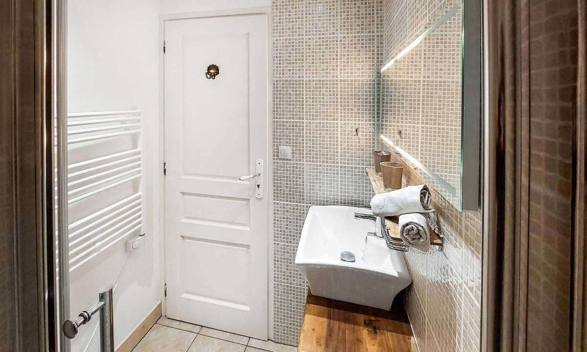 Maclas House | 1 bedroom accommodation in Maclas