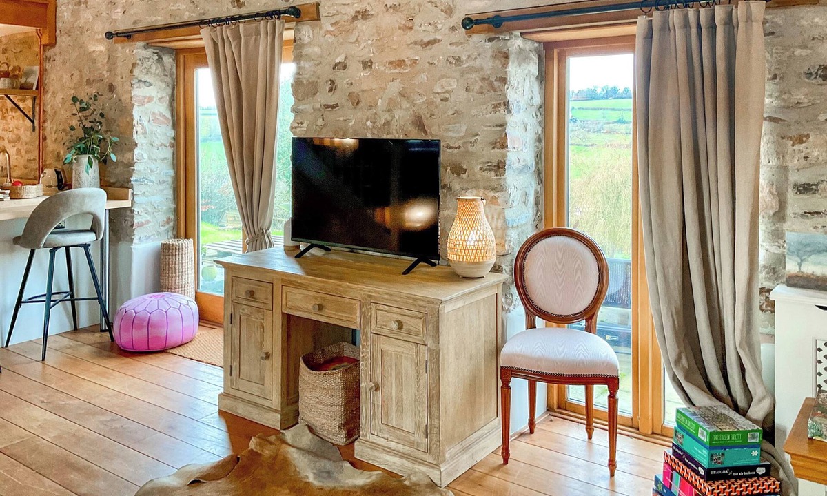 West Buckland Cottage | 1 bedroom accommodation in Chard