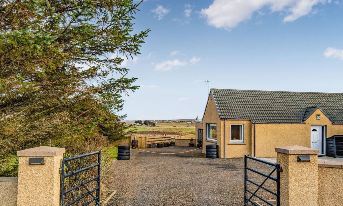 Hunspow Cottage | 1 bedroom accommodation in Gills