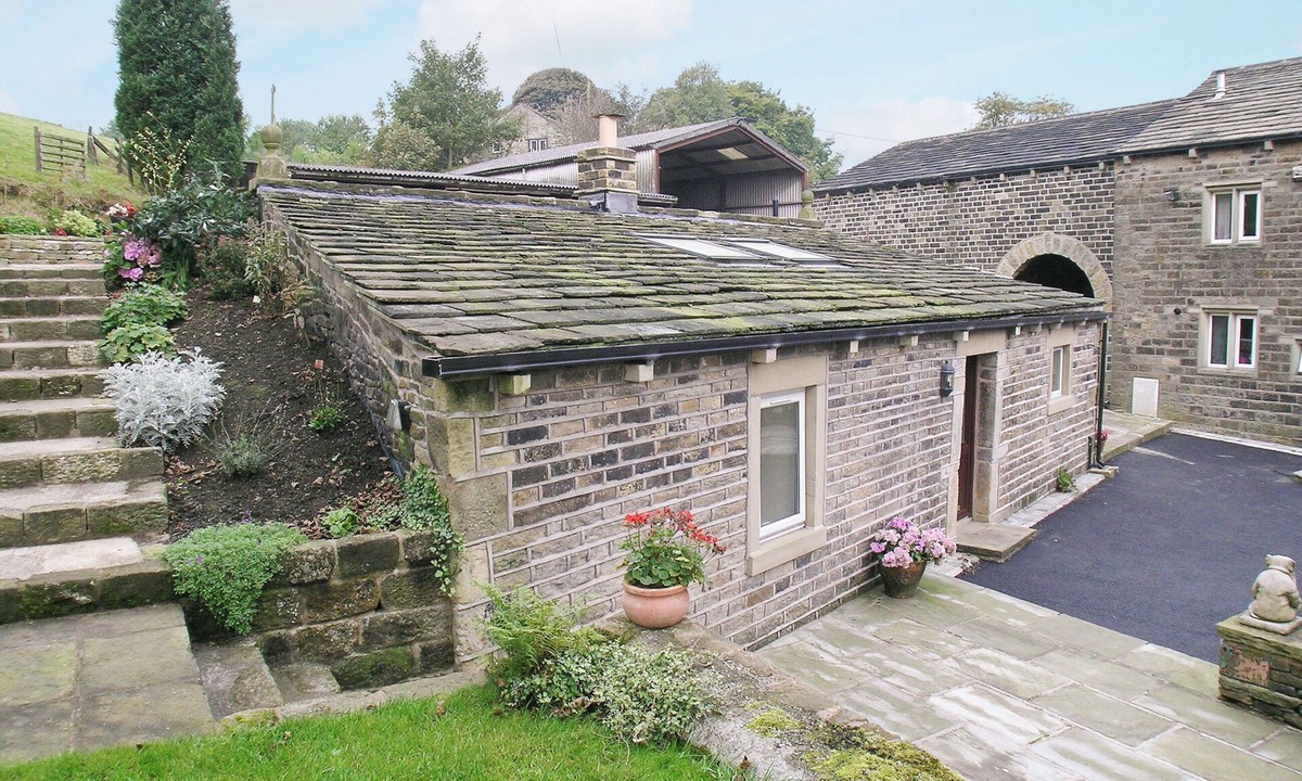 Delph Cottage | 1 bedroom accommodation in Delph, Saddleworth