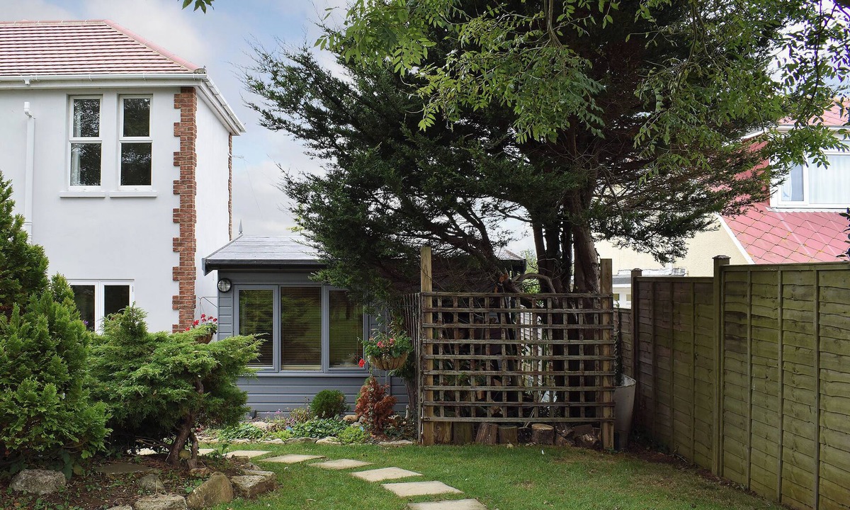 Lake Cottage | 1 bedroom accommodation in Sandown