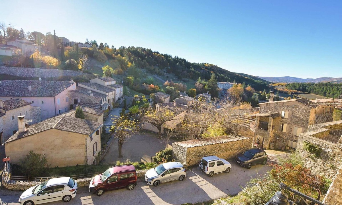 Aurel House | 1 bedroom accommodation in Aurel