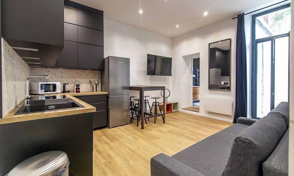 6th Arrondissement Apartment | 1 bedroom apartment with terrace - Prefecture