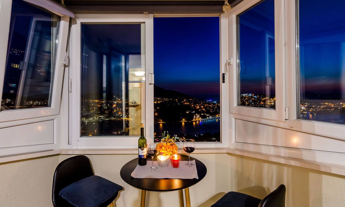 Gruz Apartment | 1 bedroom apartment with balcony