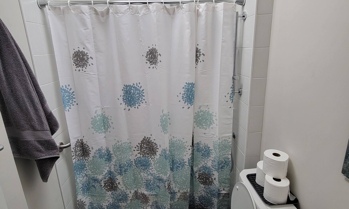 Blake - Jones Apartment | 1 bedroom apartment in historic Danforth home