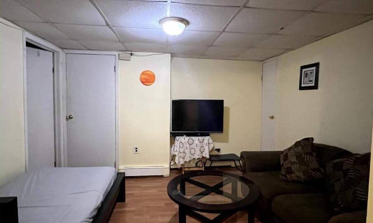 East Meadow Apartment | 1 bedroom Apartment