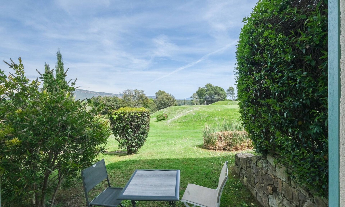 La Motte Apartment | 1 BEDROOM APARTMENT WITH GOLF VIEW (N°2)