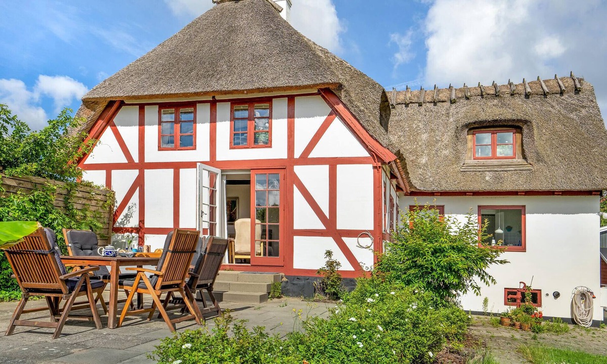 Vindeby House | 1 bedroom beach front home in Svendborg