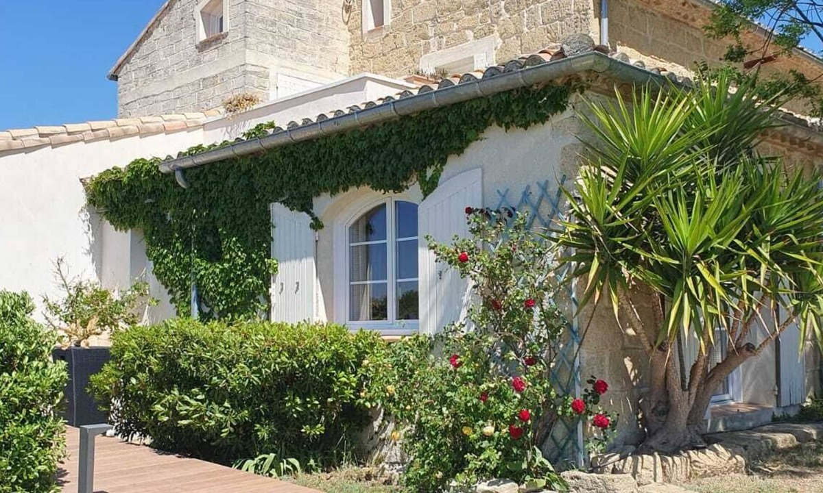 Le Cailar Bed & Breakfast | 1 Bedroom Bed & breakfast in Le Cailar