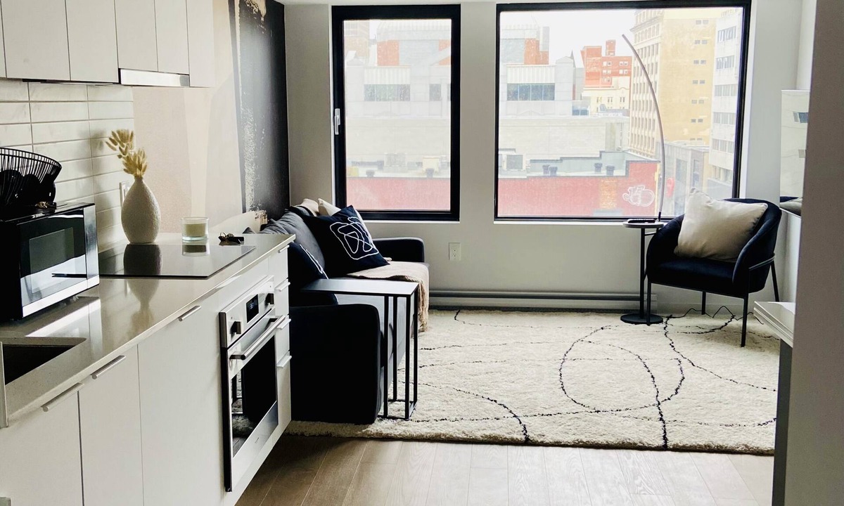 Latin Quarter Condo | 1-bedroom condo apartment in the Quartier des Spectacles