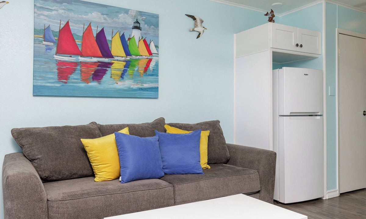 North Beach Condo | 1-bedroom condo in delightful Corpus Christi with WiFi, AC, Beachfront balcony