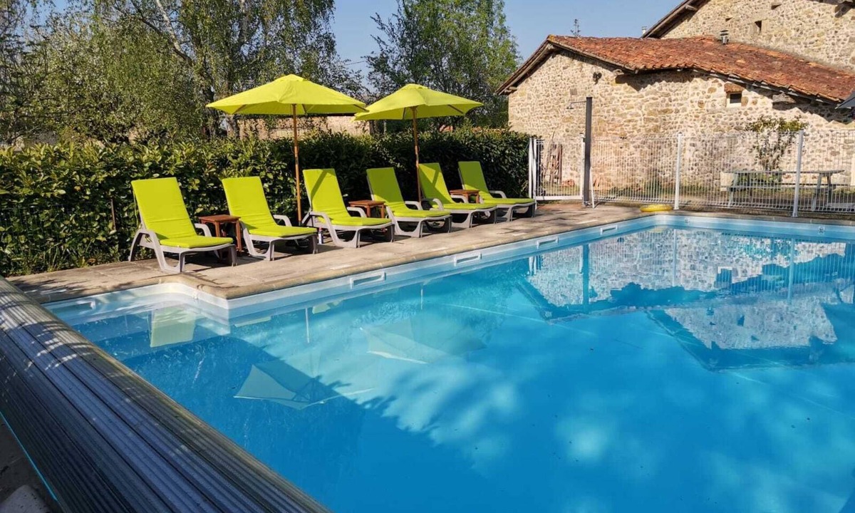 Suaux Cottage | 1 bedroom Country Cottage