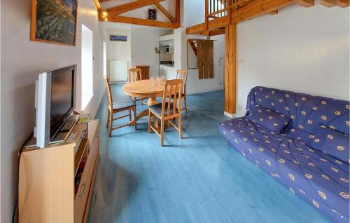 Usson-en-Forez Apartment | 1 Bedroom Cozy Apartment In Usson-En-Forez